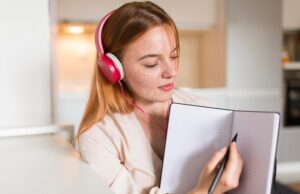 Аудиокниги от Альпина – слушай и учись