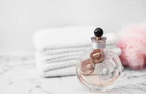 Ароматы для женщин после 30: Как выбрать идеальный запах