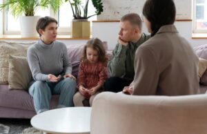 Консультации семейного психолога: особенности и значимость