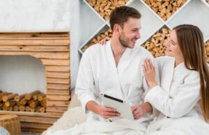 Как освежить отношения: подарки, массаж и новые эмоции