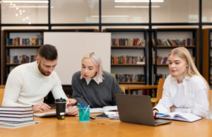 Возможности обучения и карьерного роста на факультете бизнеса университета для разных специальностей и направлений